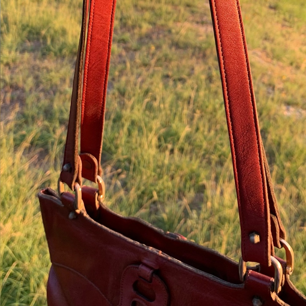 Etienne Aigner Red Oxblood Leather Shoulder Bag - Picture 14 of 16